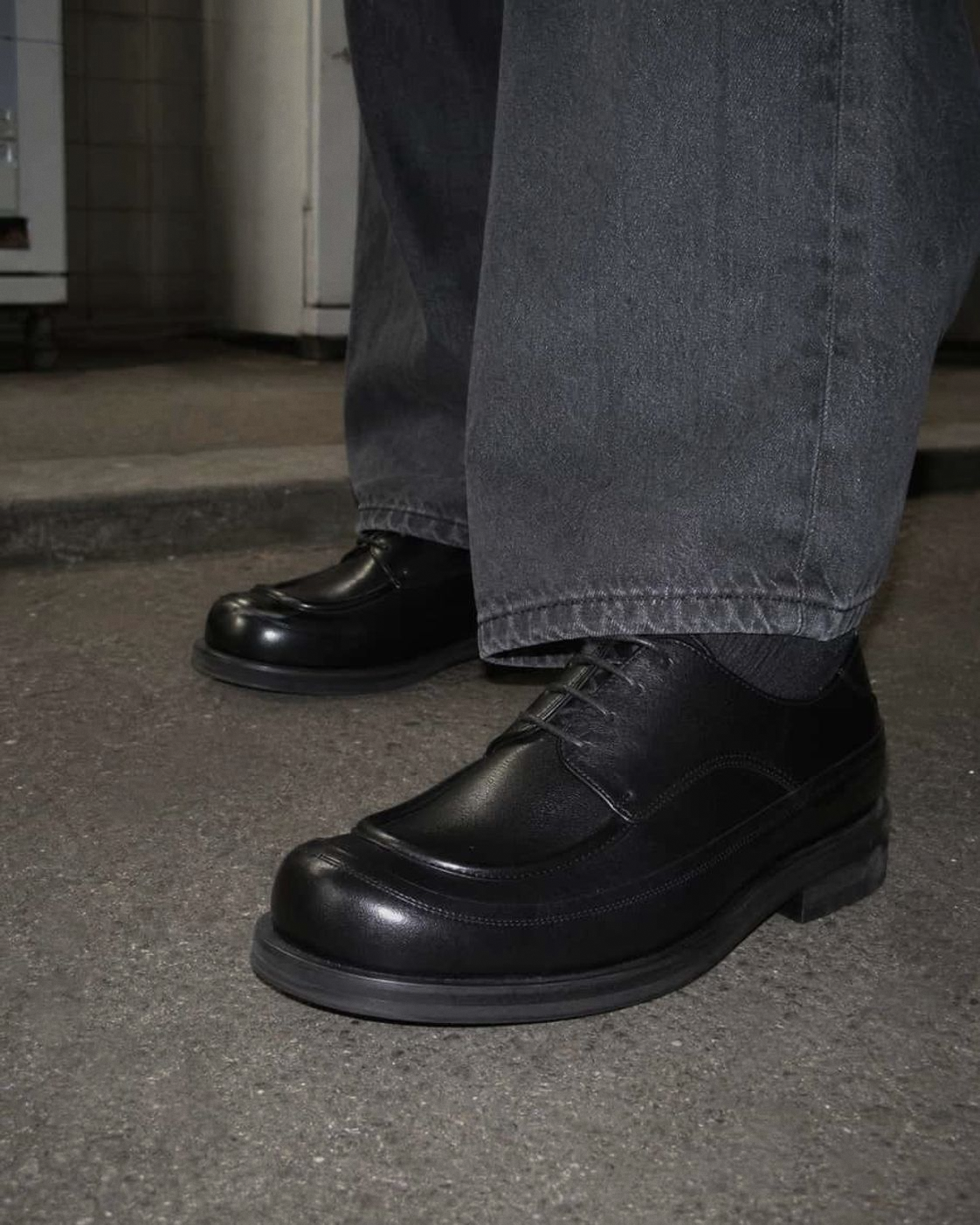 Square Apron Derby Blacknoir17 detail 20