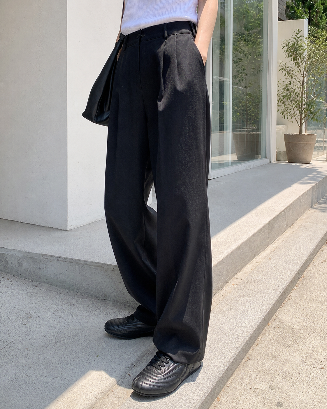 Aterre Black detail 12