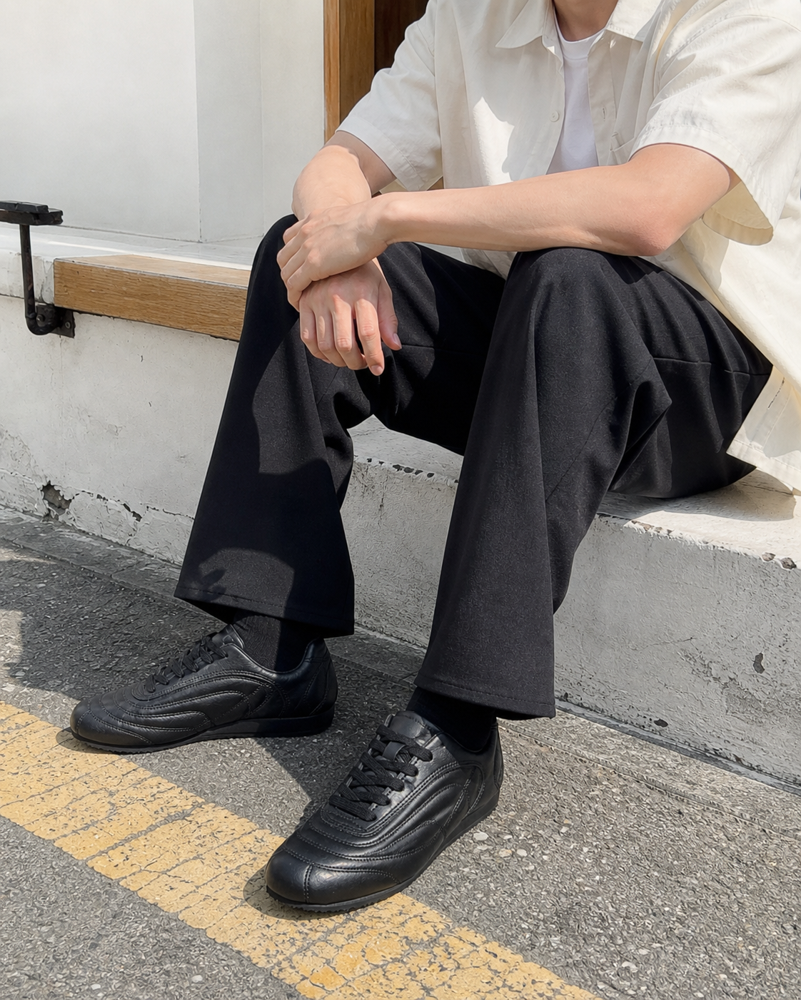 Aterre Black detail 14