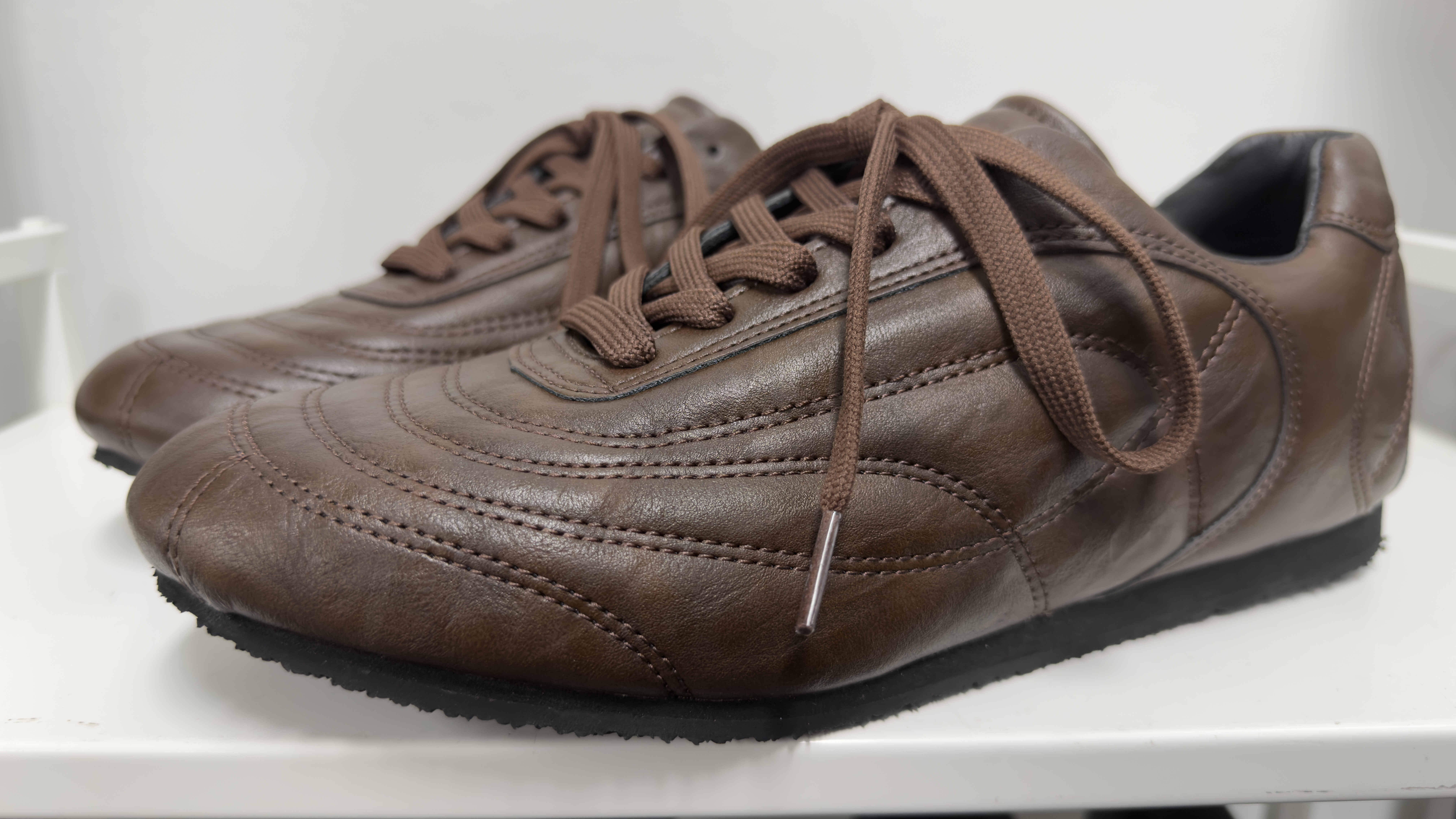 Aterre Brown detail 27