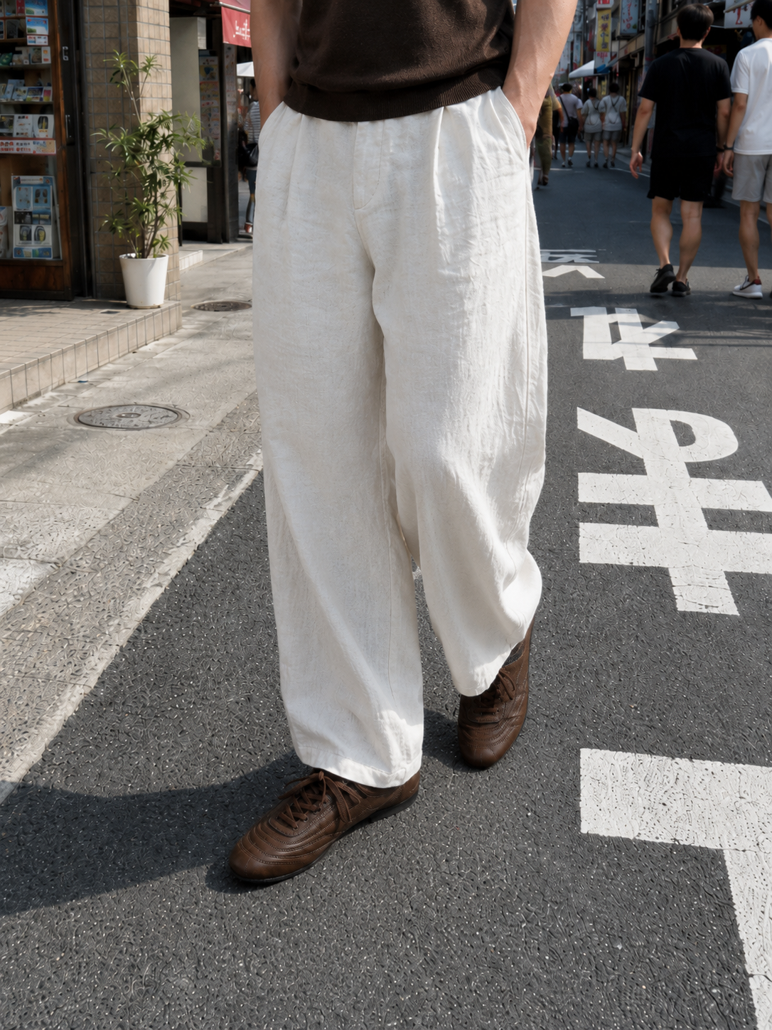 Aterre Brown detail 4