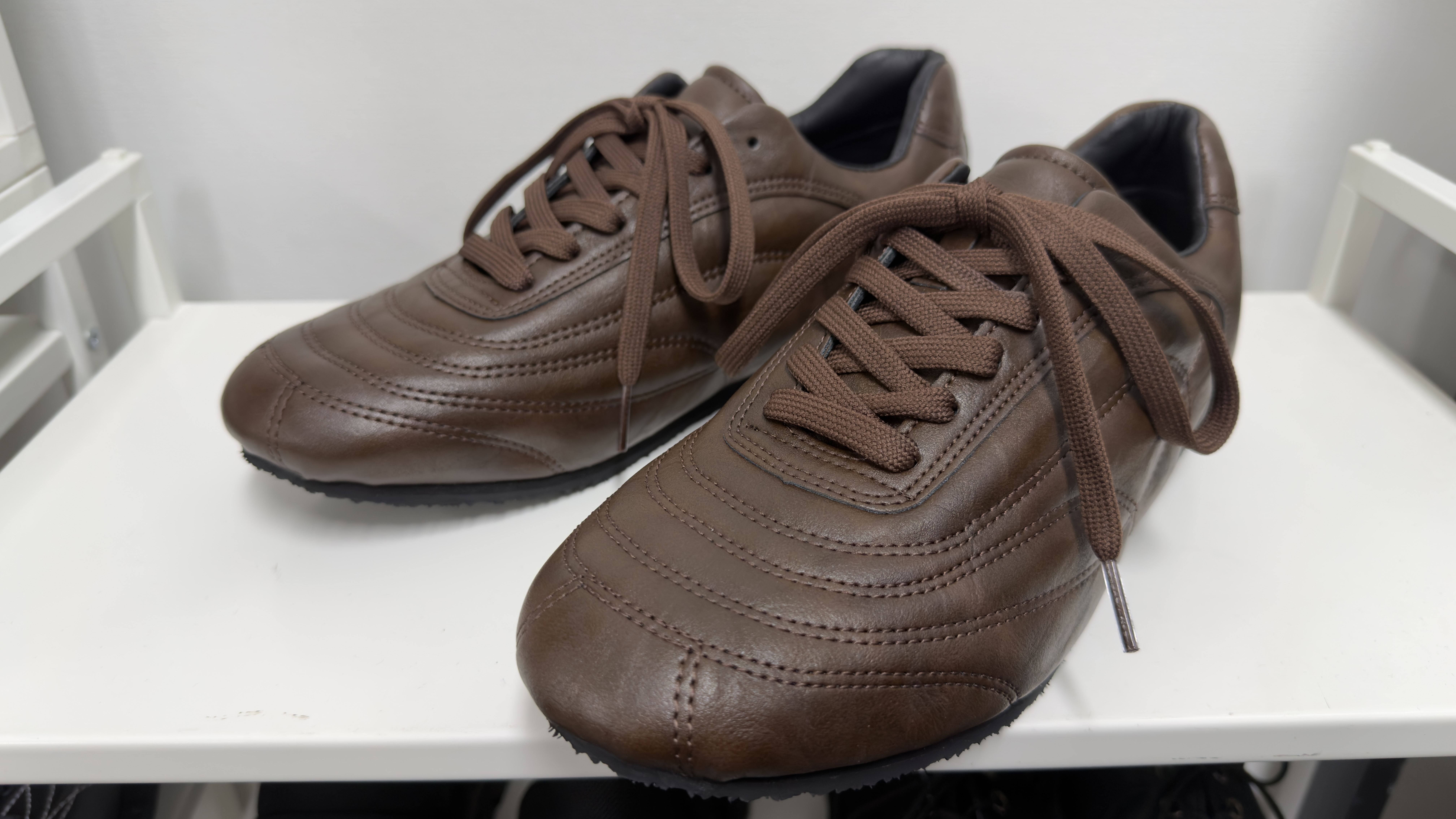 Aterre Brown detail 24