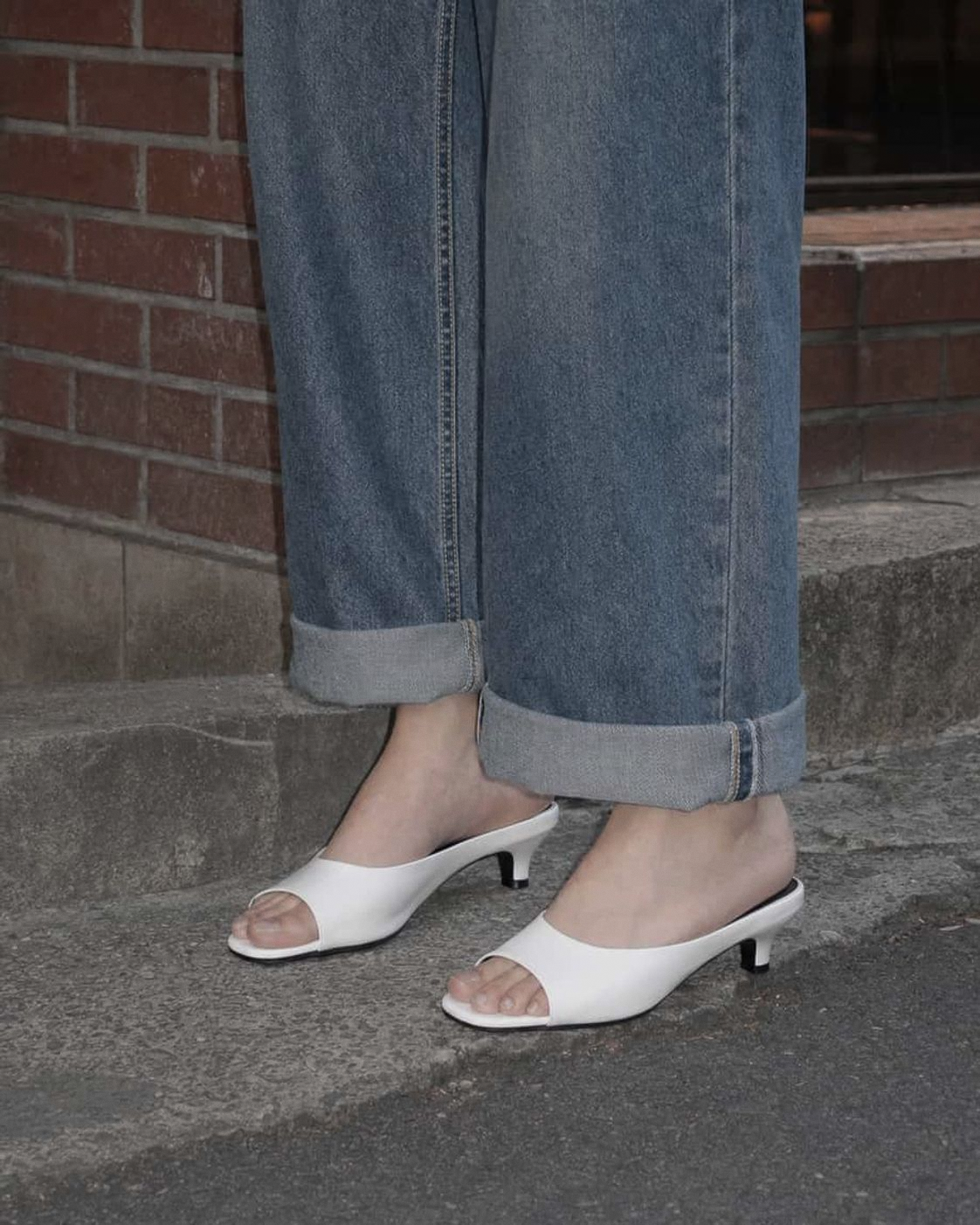 Nomad Heel Ivory detail 26